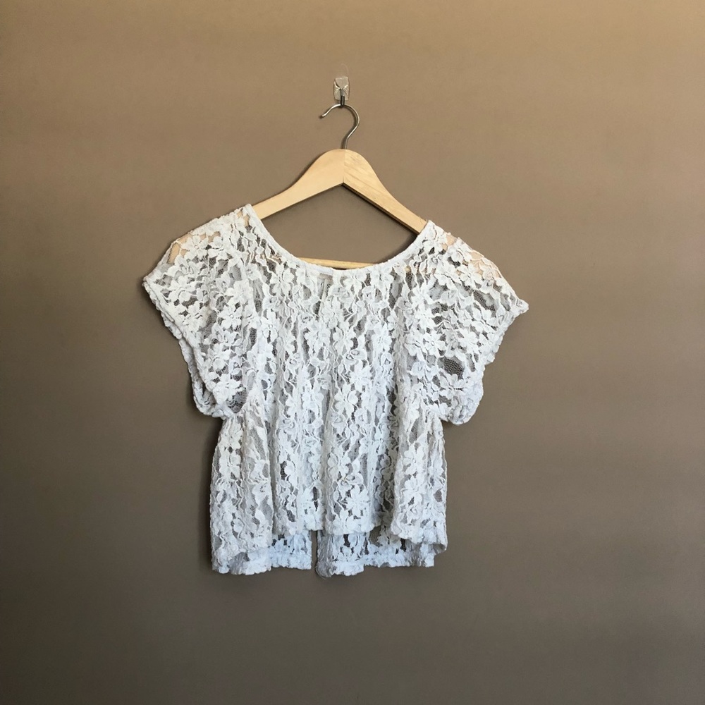 Aeropostale Lace crop top